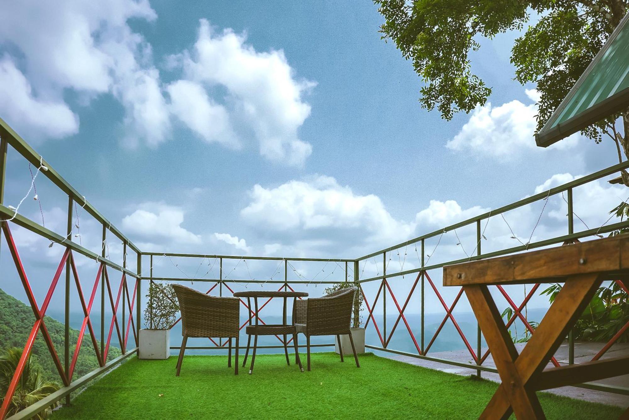 Mount Stratus Resort Vayalada Balussery Eksteriør billede