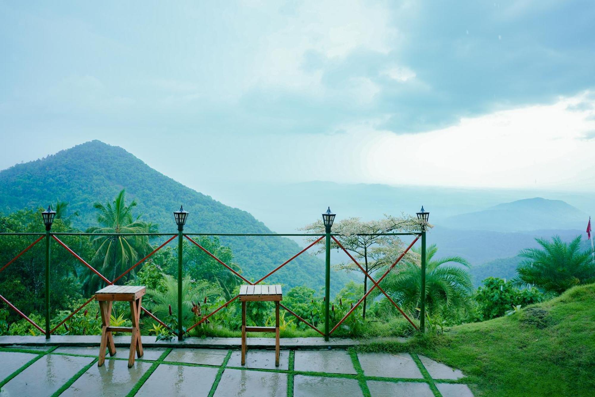 Mount Stratus Resort Vayalada Balussery Eksteriør billede
